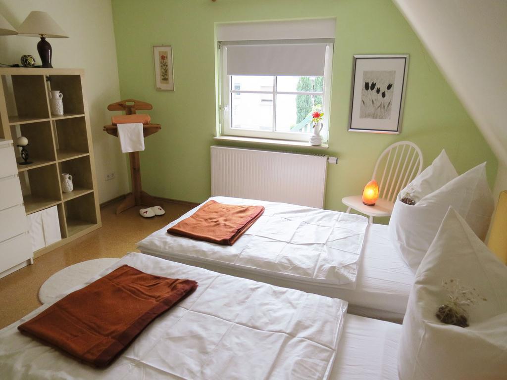 Oekohausnamaste Hotel Oberasbach Kamer foto